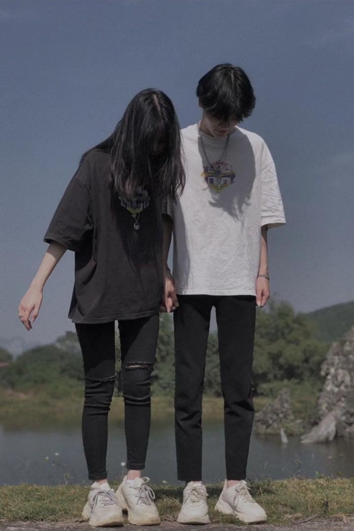 Aesthetic Couple DP for Instagram